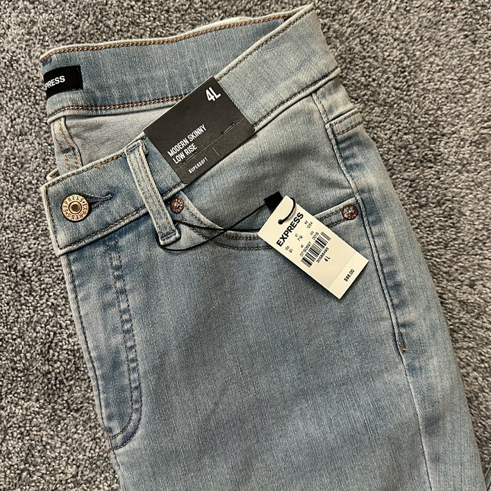New express jeans size 4 long - Picture 5 of 17